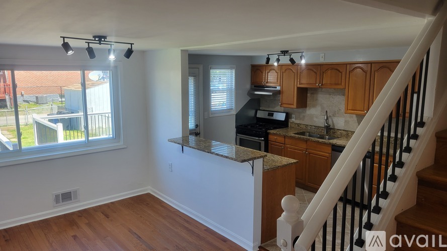 951 Bayner Road 3 Beds Townhouse for Rent - Photo gallery 2