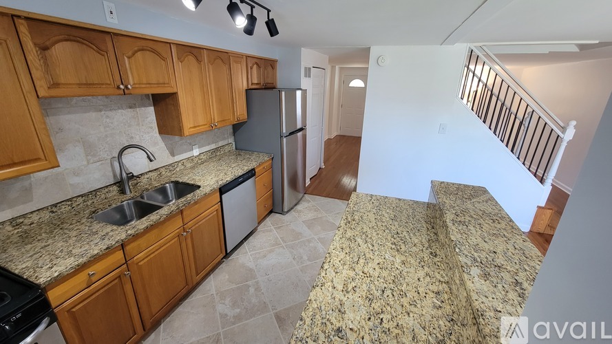 951 Bayner Road 3 Beds Townhouse for Rent - Photo gallery 3