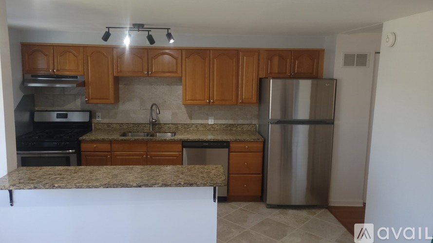 951 Bayner Road 3 Beds Townhouse for Rent - Photo gallery 4