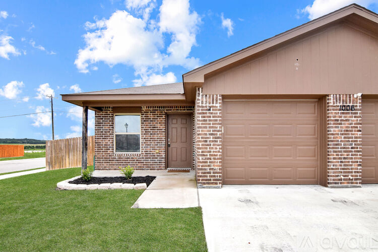 1006 Barbara Jordan St 3 Beds Apartment for Rent - Photo gallery 2