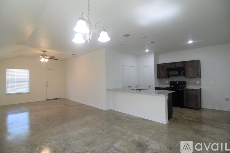 1006 Barbara Jordan St 3 Beds Apartment for Rent - Photo gallery 5
