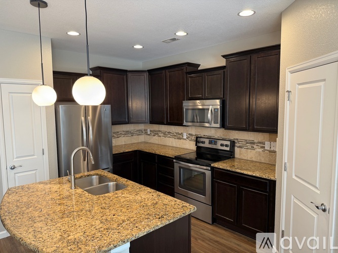 5520 West 72nd Place Studio Townhouse for Rent - Photo gallery 2