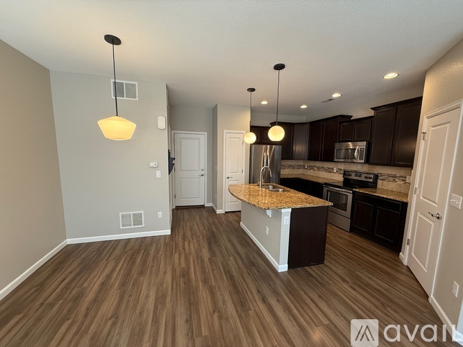 5520 West 72nd Place Studio Townhouse for Rent - Photo gallery 4