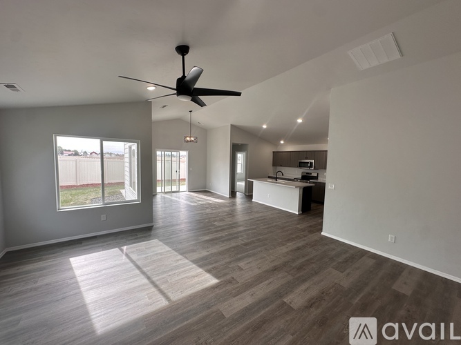 3969 East Syracuse Street 4 Beds Single Family Home for Rent - Photo gallery 5