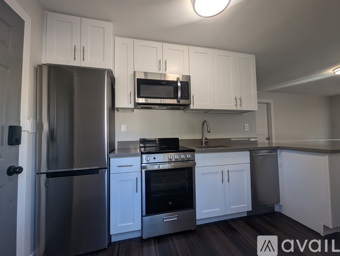 Birch St 2 Beds Apartment for Rent - Photo gallery 2