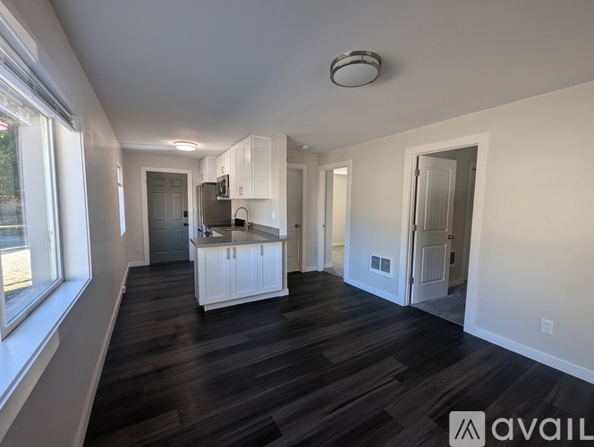 Birch St 2 Beds Apartment for Rent - Photo gallery 5