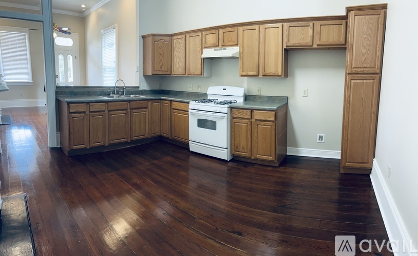 325 Elmira Avenue 3 Beds Townhouse for Rent - Photo gallery 4