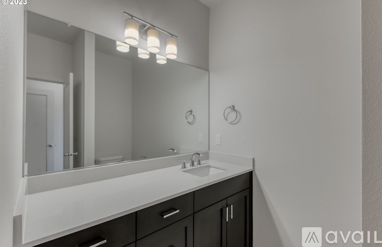 2069 Strong Road Southeast Studio Townhouse for Rent - Photo gallery 3