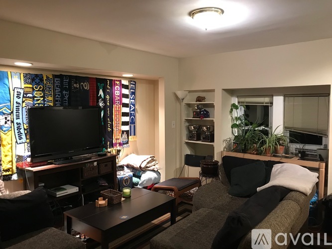 1611 N Rodney St 2 Beds Apartment for Rent - Photo gallery 1
