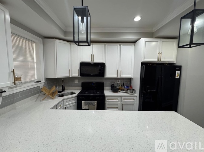 203 N Ellwood Ave 2 Beds Apartment for Rent - Photo gallery 3