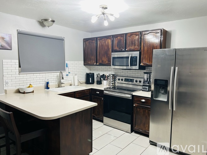 8827 Pinion Lane Studio Townhouse for Rent - Photo gallery 3