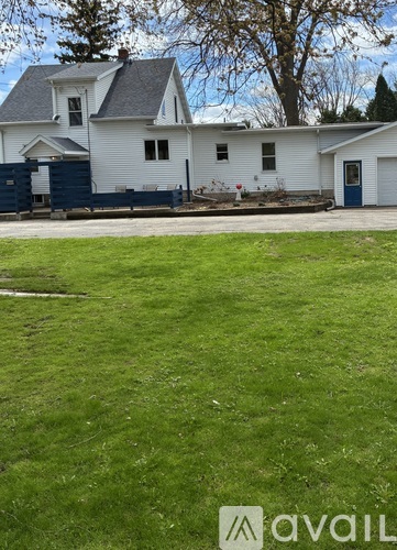 1701 North Lynndale Drive 3 Beds Single Family Home for Rent - Photo gallery 1