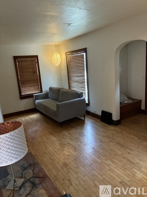 1701 North Lynndale Drive 3 Beds Single Family Home for Rent - Photo gallery 3