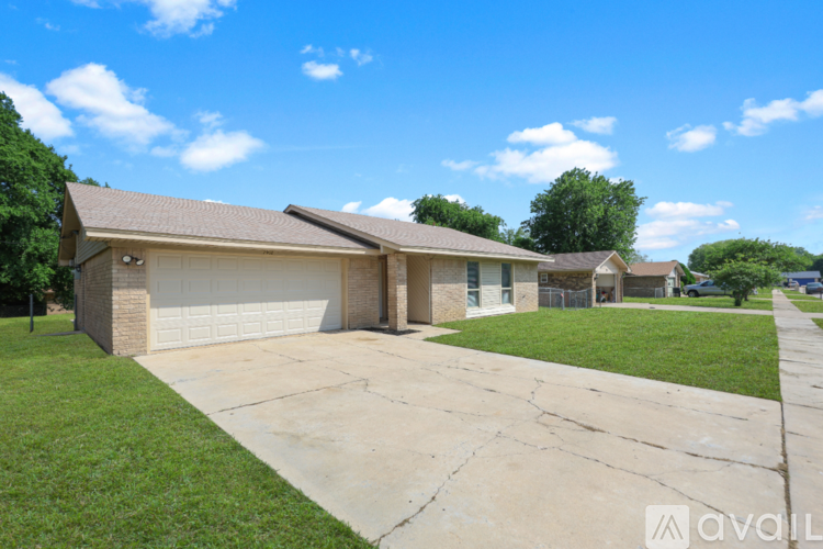 2902 Lawndale St 3 Beds Single Family Home for Rent - Photo gallery 3