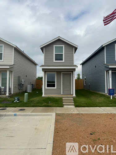 1002 Robin Hill Lane 1 Single Family Home for Rent - Photo gallery 1