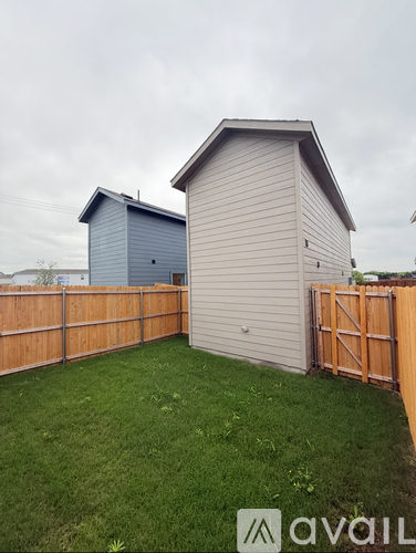 1002 Robin Hill Lane 1 Single Family Home for Rent - Photo gallery 3