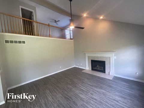 1211 Parkside Drive 3 Beds Apartment for Rent