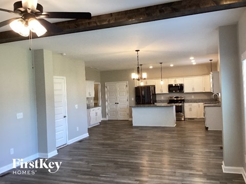 530 Bloomington Trce 5 Beds Apartment for Rent