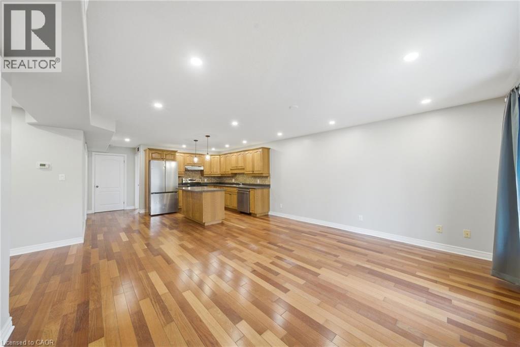 50 WHITLAW Way Unit# 102 2 Beds Apartment, Condo, Home for Rent - Photo gallery 1