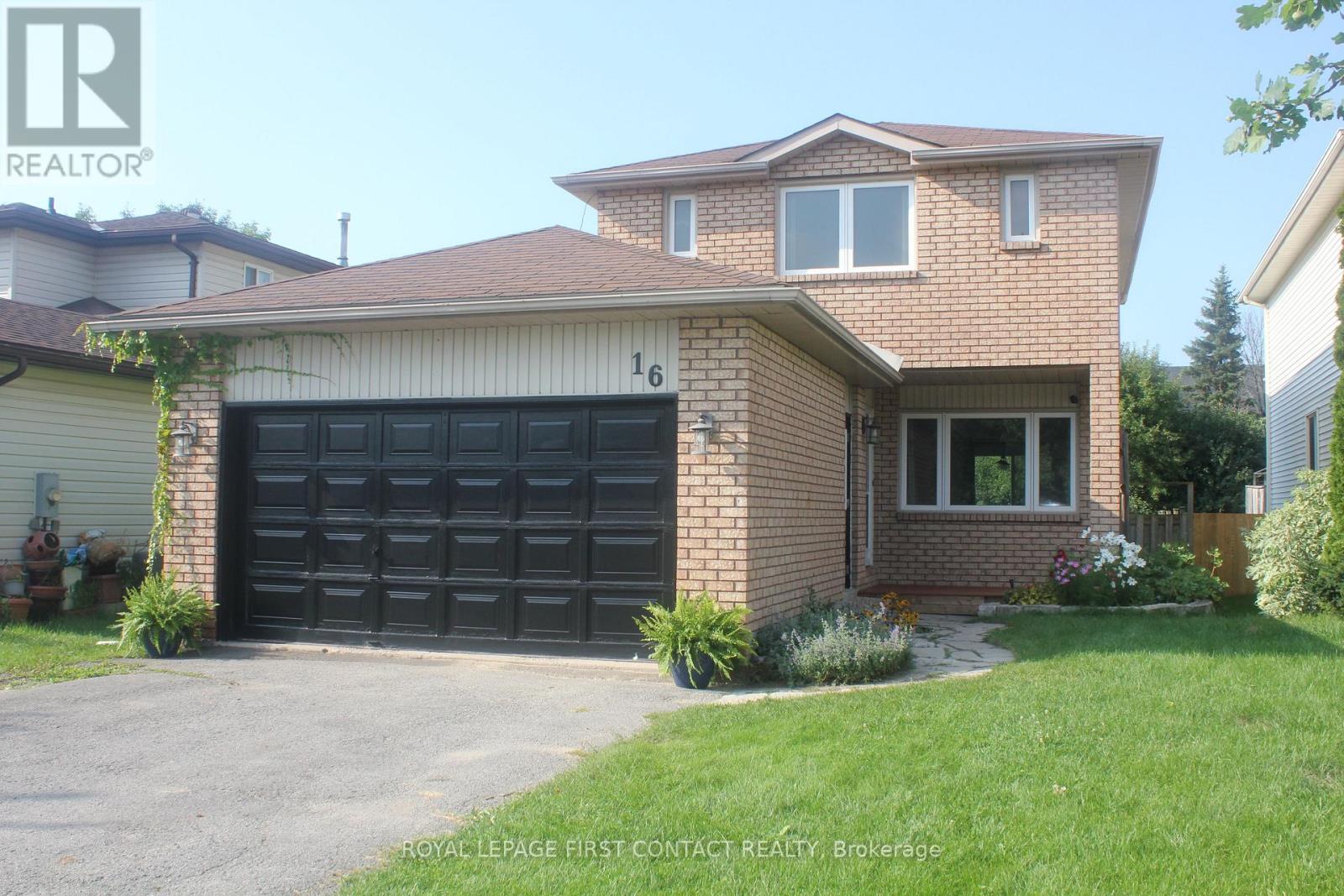 16 ROSENFELD DRIVE 3 Beds House for Rent - Photo gallery 1