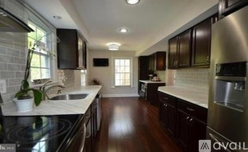 8570 Chester Grove Ct 3 Beds Apartment for Rent - Photo gallery 1