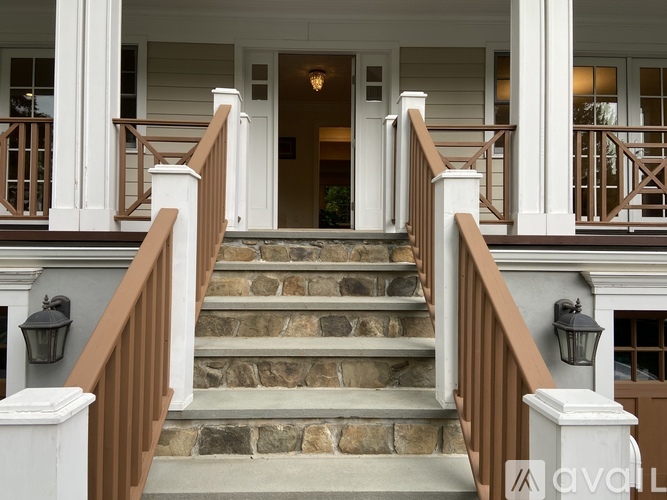 85 Wappanocca Avenue 4 Beds Single Family Home for Rent - Photo gallery 2