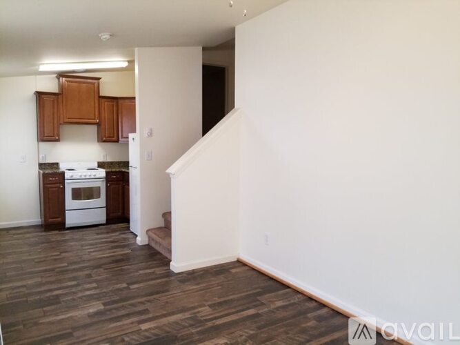 74 Kitz Rd 2 Beds Apartment for Rent - Photo gallery 4