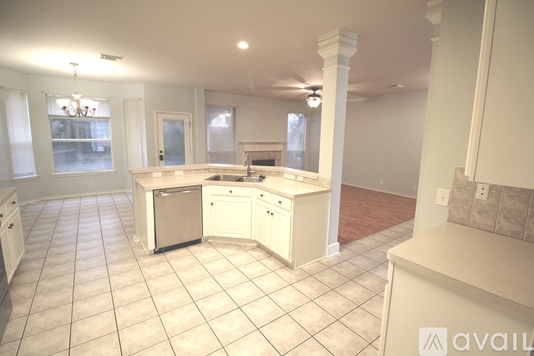 2616 Tree Crown 4 Beds Single Family Home for Rent - Photo gallery 4