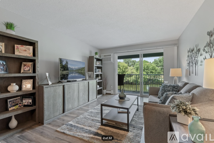 175 County Rd B2 E 2 Beds Apartment for Rent - Photo gallery 2