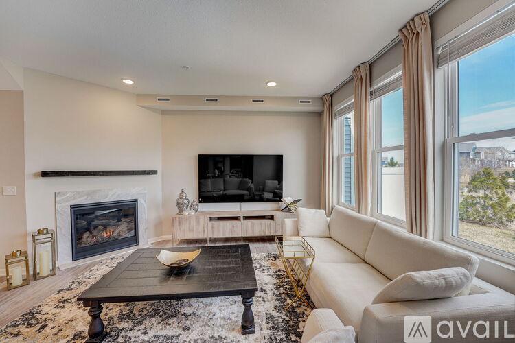 12283 Ghia Court Northeast 3 Beds Townhouse for Rent - Photo gallery 3