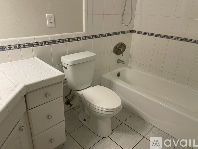 13603 Barlin Ave 3 Beds Single Family Home for Rent - Photo gallery 4