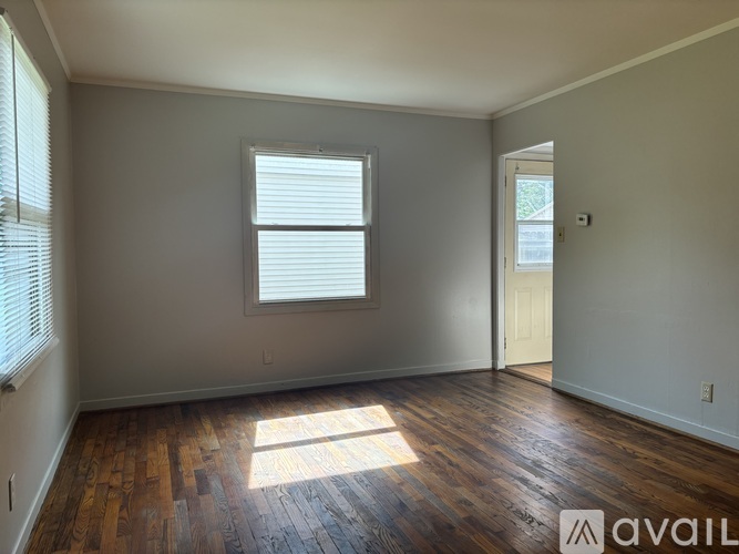 2805 Myrtle St 3 Beds Single Family Home for Rent - Photo gallery 3