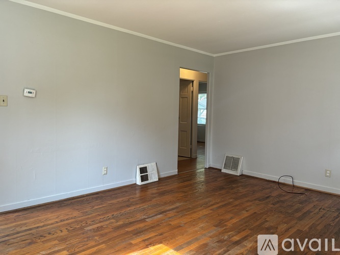 2805 Myrtle St 3 Beds Single Family Home for Rent - Photo gallery 4
