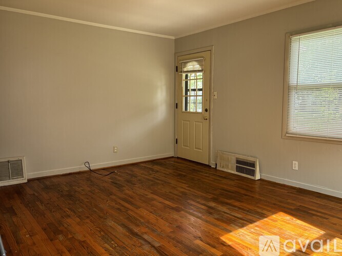 2805 Myrtle St 3 Beds Single Family Home for Rent - Photo gallery 5