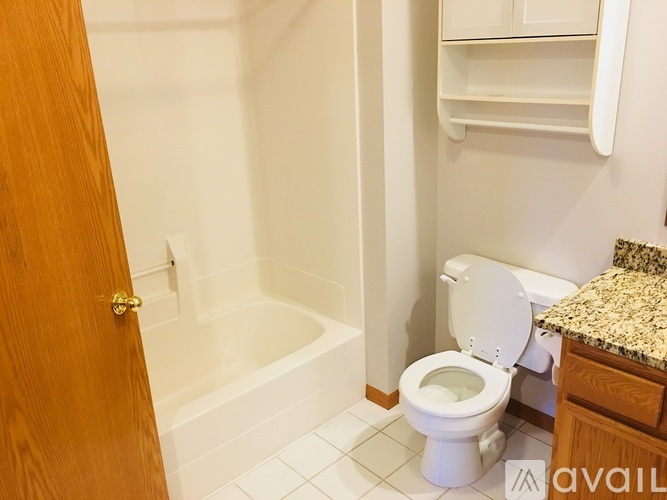 14063 Plymouth Ave 2 Beds Townhouse for Rent - Photo gallery 3