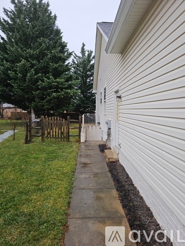 815 Aztec Drive 3 Beds Apartment for Rent - Photo gallery 3