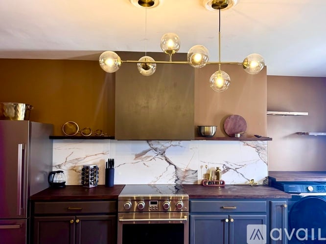 330 Main Street 2 Beds Apartment for Rent - Photo gallery 1