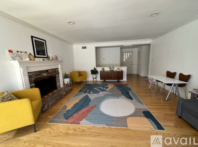 22556 Gilmore St 3 Beds Single Family Home for Rent - Photo gallery 2