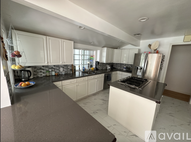 22556 Gilmore St 3 Beds Single Family Home for Rent - Photo gallery 3