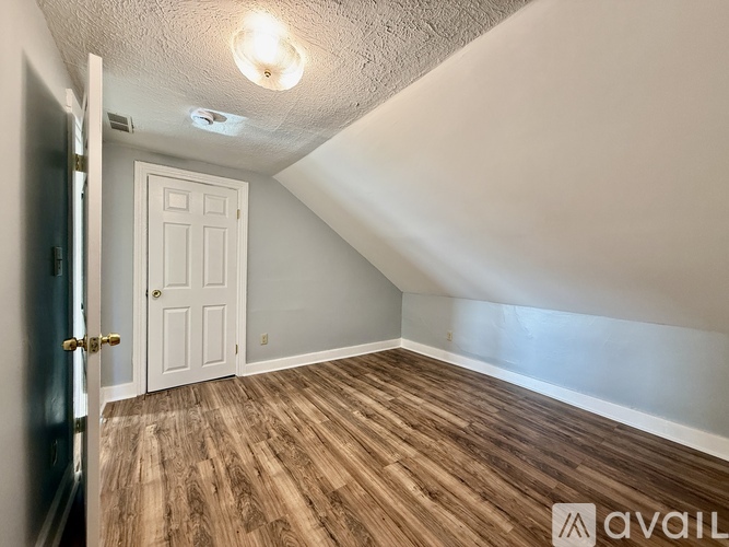 90 Pleasant St 2 Beds Apartment for Rent - Photo gallery 5