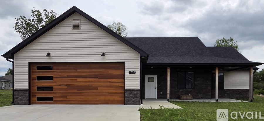 1730 Sierra St 3 Beds Single Family Home for Rent - Photo gallery 1