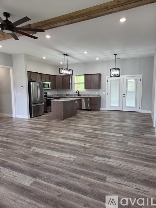 1730 Sierra St 3 Beds Single Family Home for Rent - Photo gallery 2