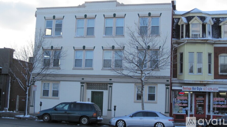 136 Broadway 2 Beds Apartment for Rent - Photo gallery 1