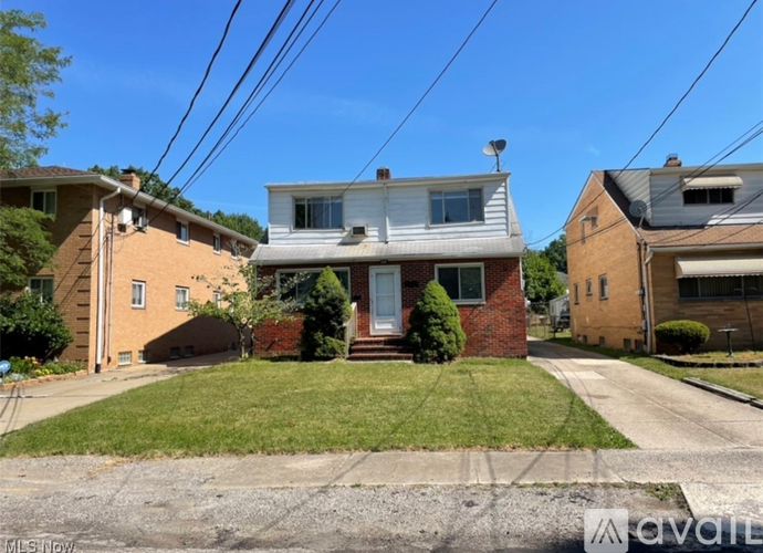 12003 Marguerite Avenue 2 Beds Apartment for Rent - Photo gallery 1