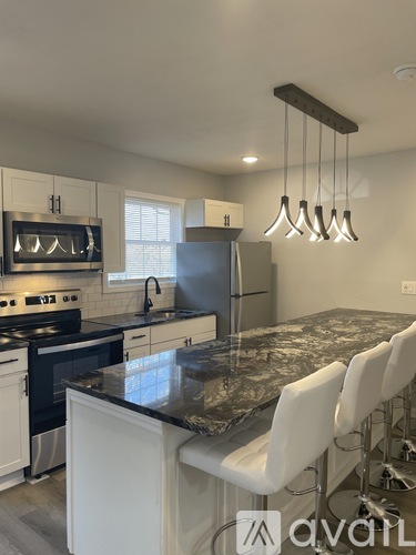 233 Lamont Ave 3 Beds Apartment for Rent - Photo gallery 5