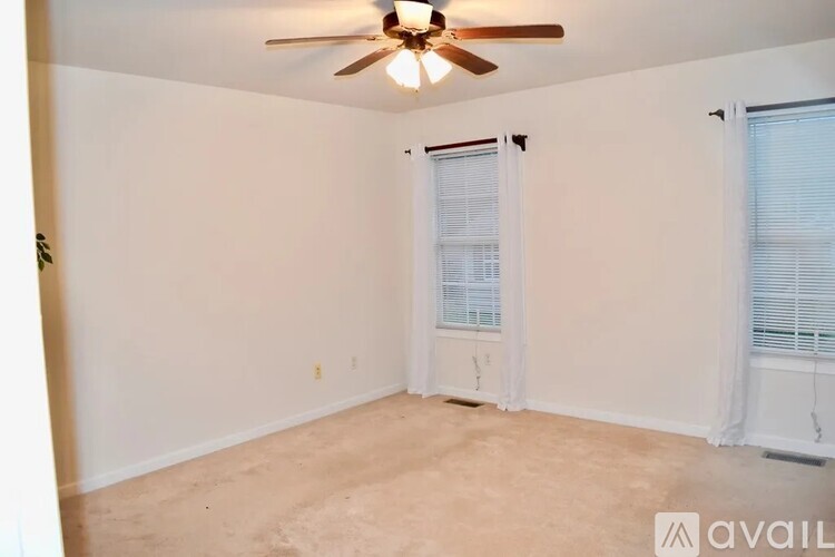 38040 Davey Jones Boulevard 3 Beds Single Family Home for Rent - Photo gallery 2