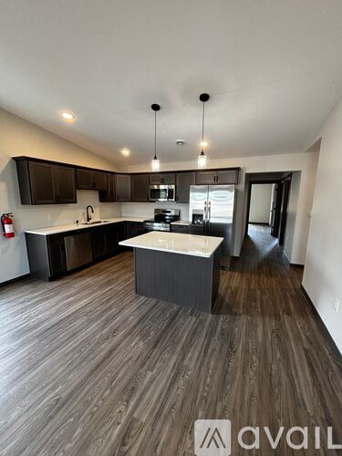 676 Yosemite Way 3 Beds Apartment for Rent - Photo gallery 3