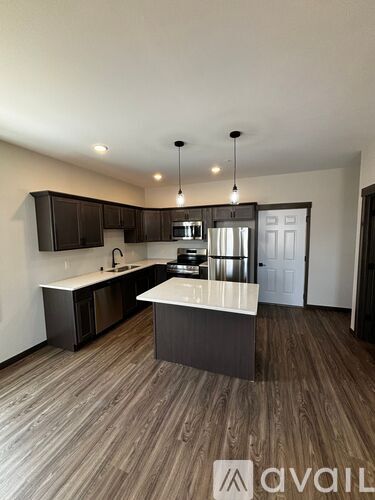 676 Yosemite Way 1 Apartment for Rent - Photo gallery 3