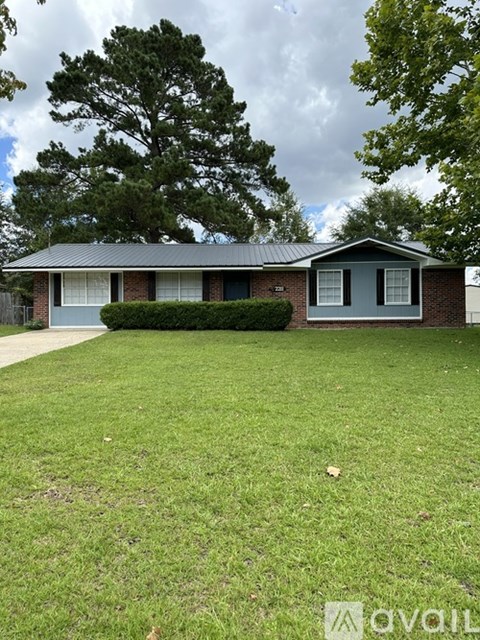 2211 Shannondoah Drive 3 Beds Apartment for Rent