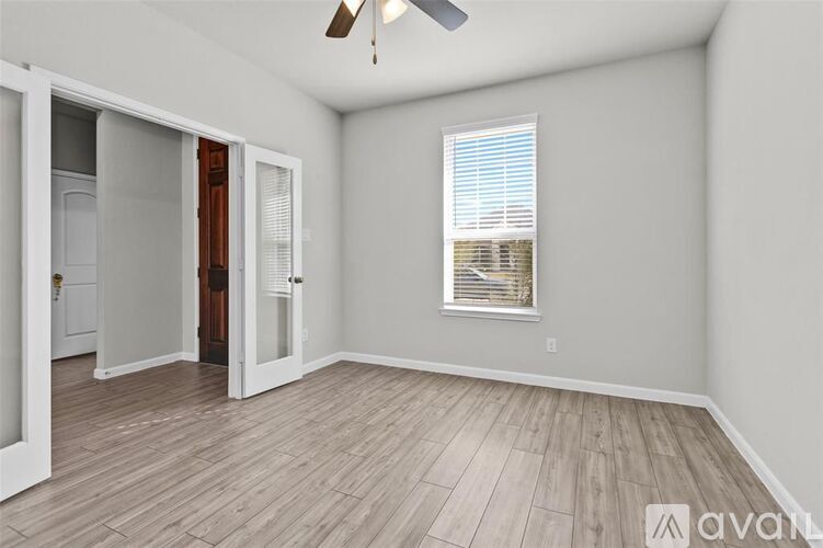10220 Goose Creek Lane 4 Beds Single Family Home for Rent - Photo gallery 4